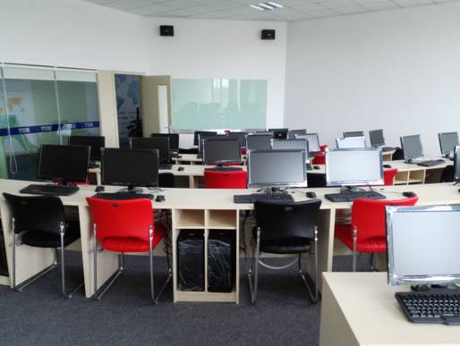 銅仁niit培訓中心辦公室一行考察學習貴州niit大數據與軟件服務外包實訓基地